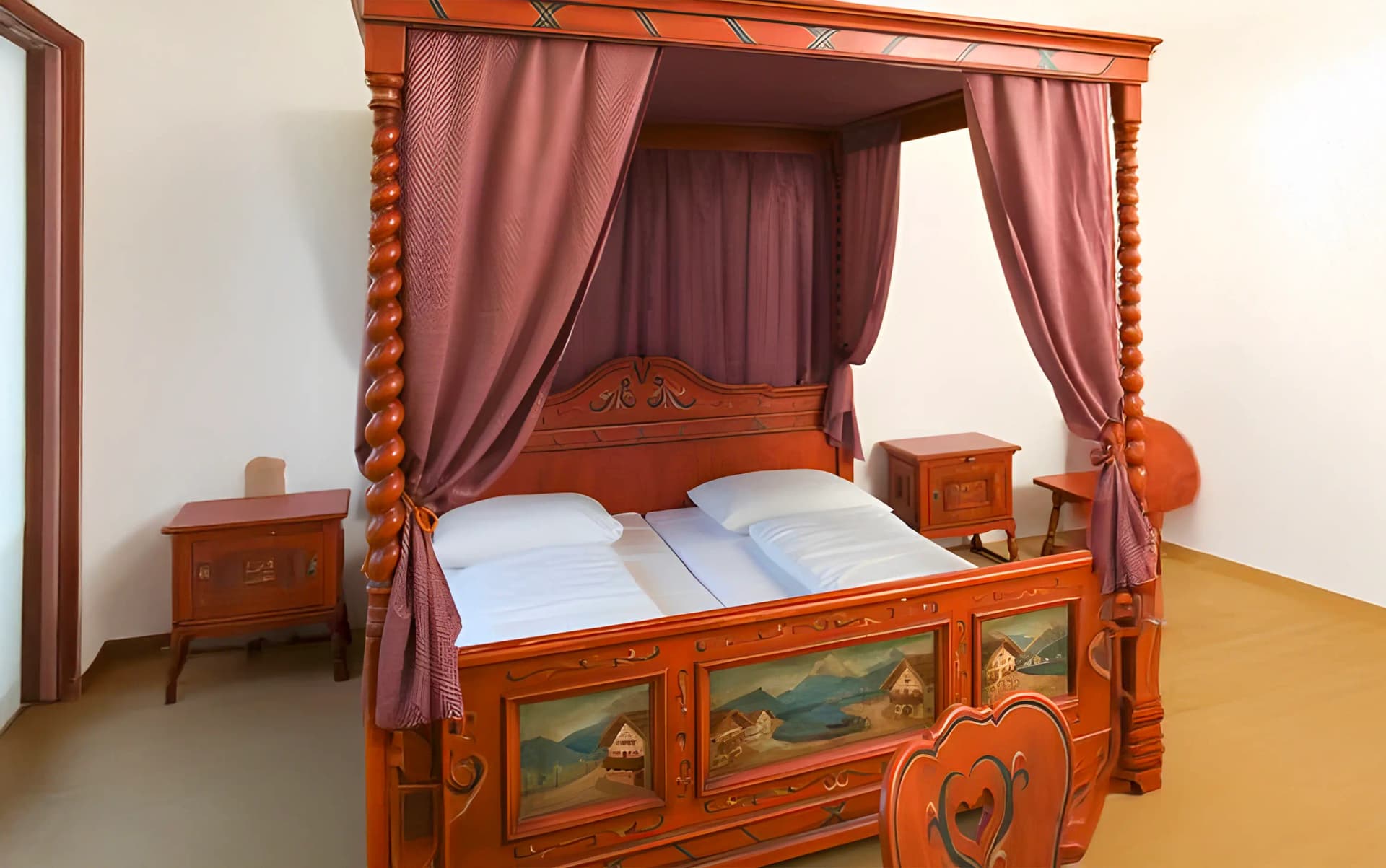 Urbex on TikTok: Why Urban Exploration Is Going Viral