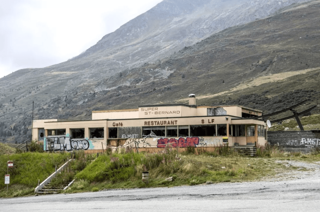 Les Stations de Ski Abandonnées en Suisse